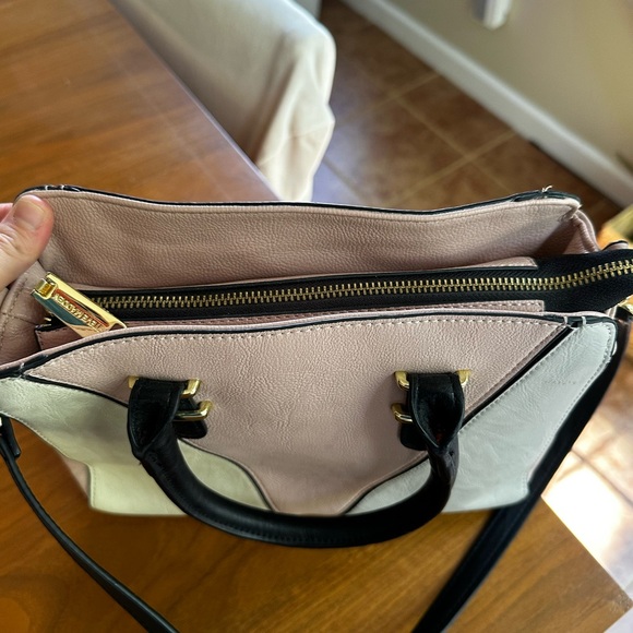 Steve Madden Tri-Tone Crossbody in Pink, Grey, and Cream - Picture 4 of 5